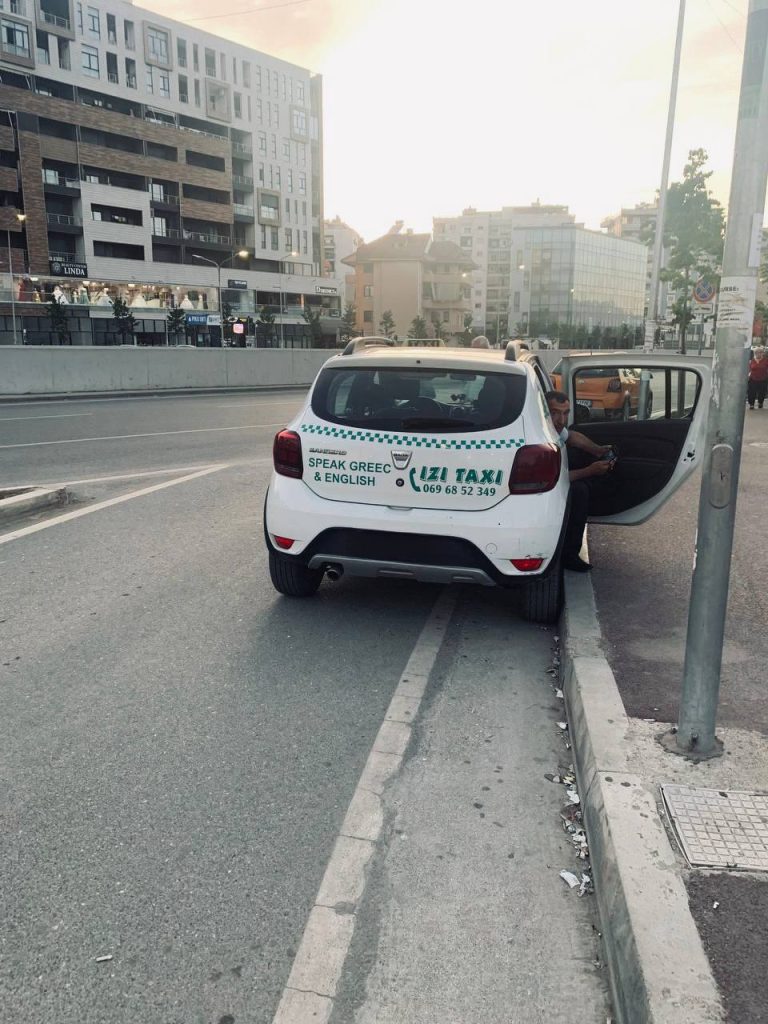 vuokraa taksi Albaniassa
